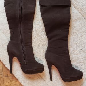 Knee high brown boots size 6
